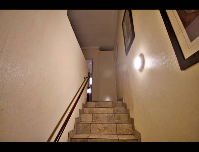 2 BEDROOM TOWNHOUSE FOR SALE IN EDLEEN